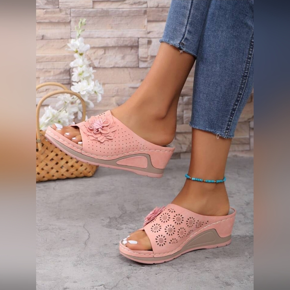 Women Pink Wedges - Picture 2 of 8